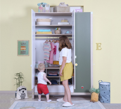 Шкаф трехдверный Cilek Montes фото Шкаф трехдверный Cilek Montes. Фото №2